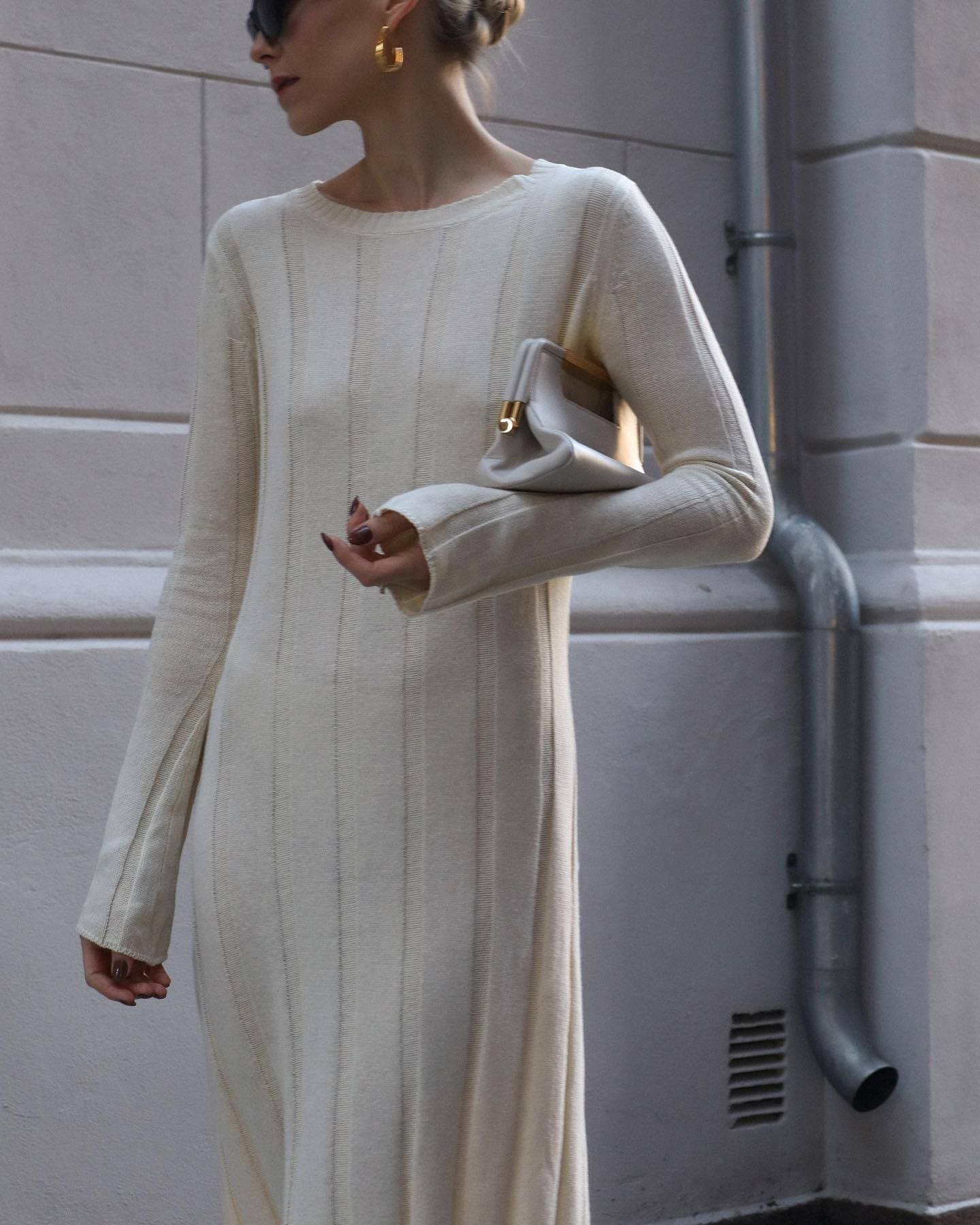 women-long-sleeve-knit-dress